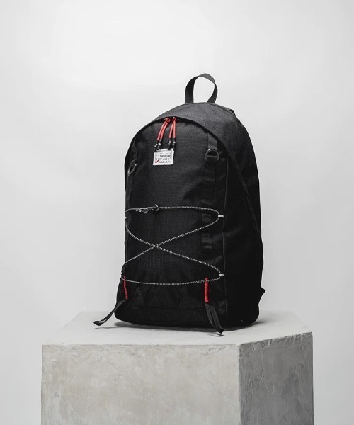 Topologie（トポロジー）の「Topologie/トポロジー/Urbex Daypack アーベックス・デイパック（バックパック/リュック・メンズ・ブラック/グレー・FREE）」の4枚目の写真