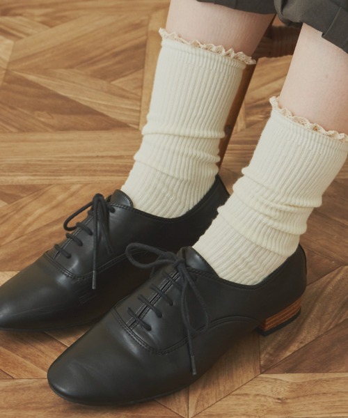 Libra Cue（リブラ キュー）の「クラシックレースソックス（ソックス/靴下・レディース・ブラック/アイボリー・FREE）」の2枚目の写真