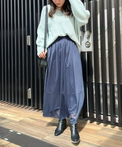 RIVE DROITE（リヴドロワ）の「女性らしさのあるフォルムで着映えする/カタアゼVネックバルーンニット（ニット/セーター・レディース・オフホワイト/ピンク/ライトグレー/サックスブルー・FREE）」の19枚目の写真