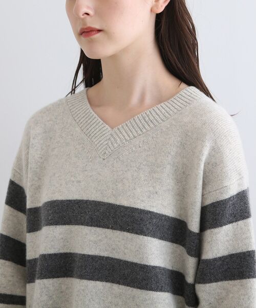 【otonaMUSE12月号掲載/佐田真由美さん着用】ウールカシミヤVネックニット