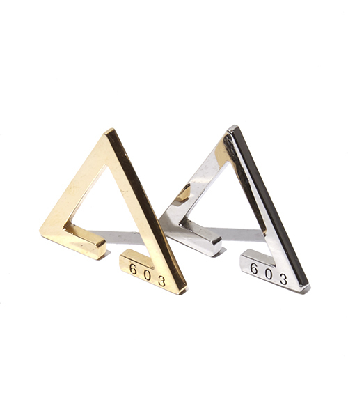 603（ロクマルサン）の「603 トライアングルイヤーカフ（イヤーカフ・メンズ・シルバー/ゴールド・FREE）」の4枚目の写真