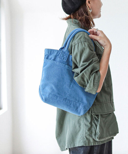 B:MING by BEAMS（ビーミングバイビームス）の「B:MING by BEAMS / 製品染 CANVAS TOTE BAG（トートバッグ・メンズ・ネイビー/レッド/ブルー/カーキ・ONE SIZE）」の5枚目の写真