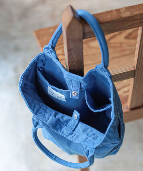 B:MING by BEAMS（ビーミングバイビームス）の「B:MING by BEAMS / 製品染 CANVAS TOTE BAG（トートバッグ・メンズ・ネイビー/レッド/ブルー/カーキ・ONE SIZE）」の8枚目の写真