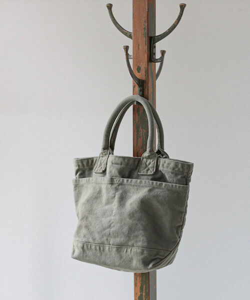 B:MING by BEAMS（ビーミングバイビームス）の「B:MING by BEAMS / 製品染 CANVAS TOTE BAG（トートバッグ・メンズ・ネイビー/レッド/ブルー/カーキ・ONE SIZE）」の14枚目の写真