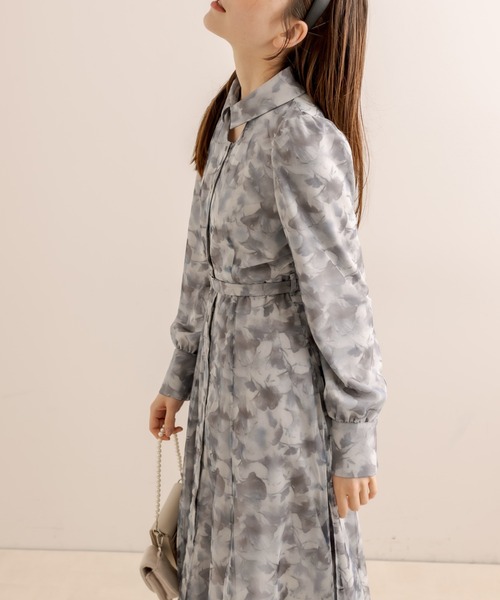 OLIVE des OLIVE(オリーブデオリーブ)の「チュールプリントワンピース(ワンピース・レディース・ブラック/グレー・FREE)」の12枚目の写真