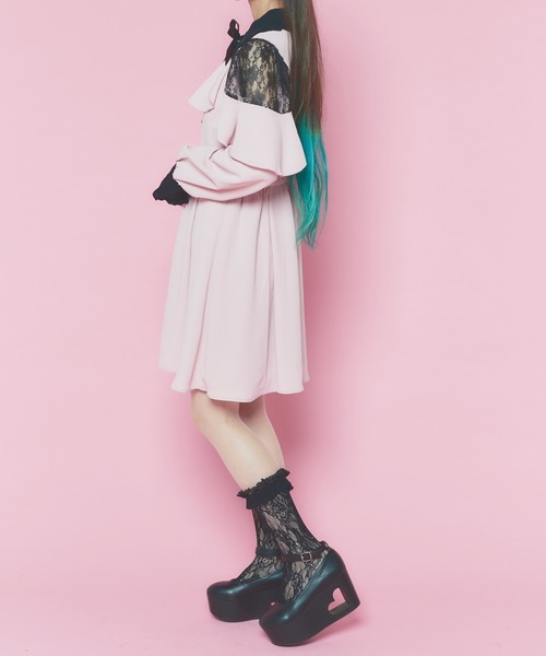 WEGO(ウィゴー)の「WEGO/【一部店限定】肩空きフリルワンピース(ワンピース・レディース・ブラック/ピンク・FREE)」の5枚目の写真