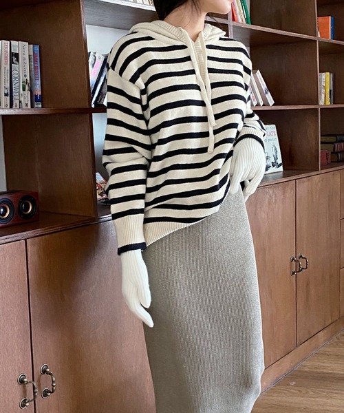 by muni:r(バイ ムニール)の「無地ロングニットスマホ対応手袋(手袋・レディース・グレー/アイボリー/ブラック/グリーン/ピンク/レッド・ONE SIZE)」の8枚目の写真