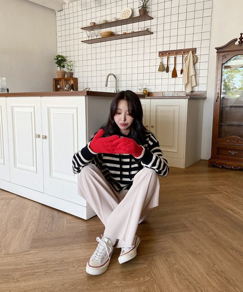 by muni:r(バイ ムニール)の「無地ロングニットスマホ対応手袋(手袋・レディース・グレー/アイボリー/ブラック/グリーン/ピンク/レッド・ONE SIZE)」の12枚目の写真