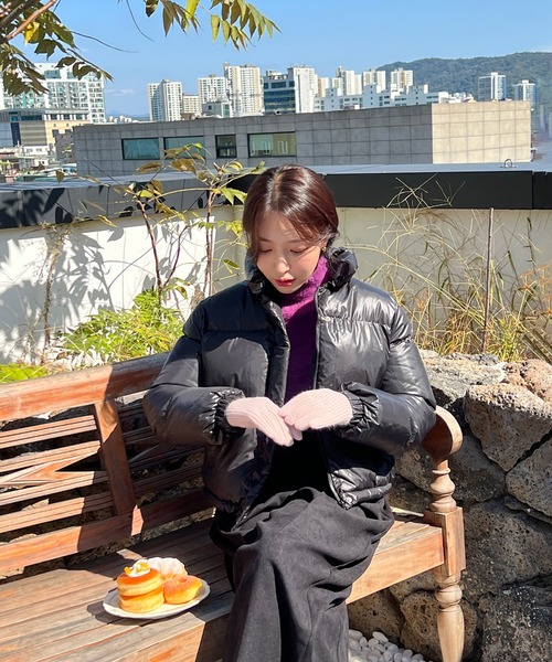 by muni:r(バイ ムニール)の「無地ロングニットスマホ対応手袋(手袋・レディース・グレー/アイボリー/ブラック/グリーン/ピンク/レッド・ONE SIZE)」の19枚目の写真