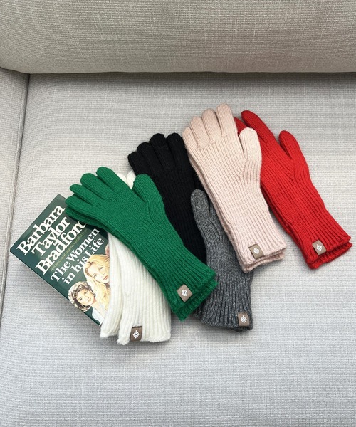 by muni:r(バイ ムニール)の「無地ロングニットスマホ対応手袋(手袋・レディース・グレー/アイボリー/ブラック/グリーン/ピンク/レッド・ONE SIZE)」の14枚目の写真