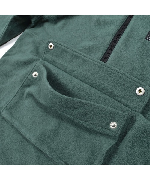 BeBe（ベベ）の「BeBe/フリースハーフジップポケット付きトレーナー(90~150cm)（スウェット・キッズ・グリーン/ブラック・140/100/90/130/150/110/120）」の9枚目の写真