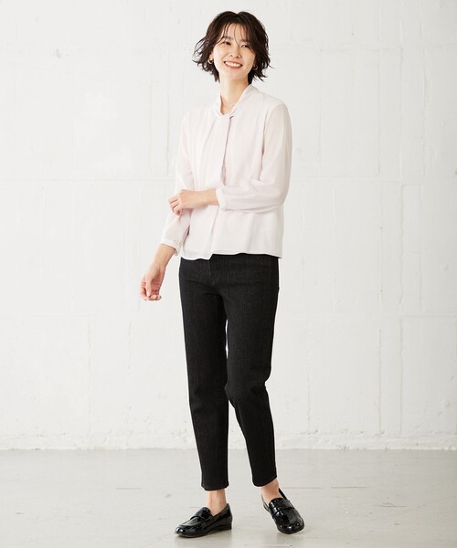 J.PRESS(ジェイプレス)の「【洗える】BASIC STRETCH DENIM ストレート パンツ(デニムパンツ・レディース・ホワイト系/ブラック系/ネイビー系/ダルブルー系・T13/T15/T17)」の21枚目の写真