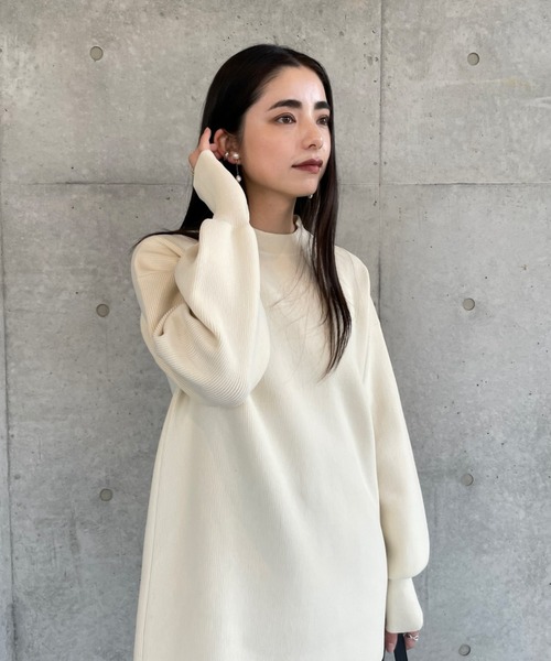 ReNorm(リノーム)の「【井手祐来コラボ】SET UPルーズシルエットニットプルオーバー(ニット/セーター・レディース・オフホワイト/ブラック・フリー)」の17枚目の写真