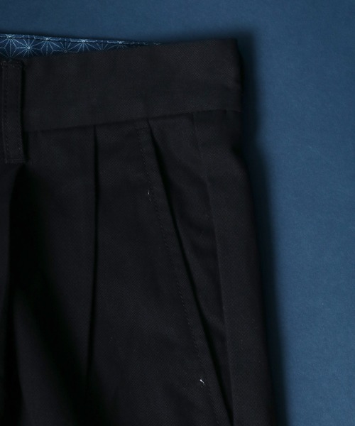 ANPAS（アンパス）の「Heavy Weight Cotton Twill Fabric Tuck Wide Chino Pants/ヘビーウェイト コットンツイル タックワイド チノパンツ スラックス（チノパンツ・メンズ・ブラック/アイボリー/ベージュ・M/L/LL）」の13枚目の写真