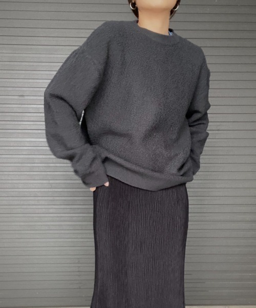 Genderless over ニット