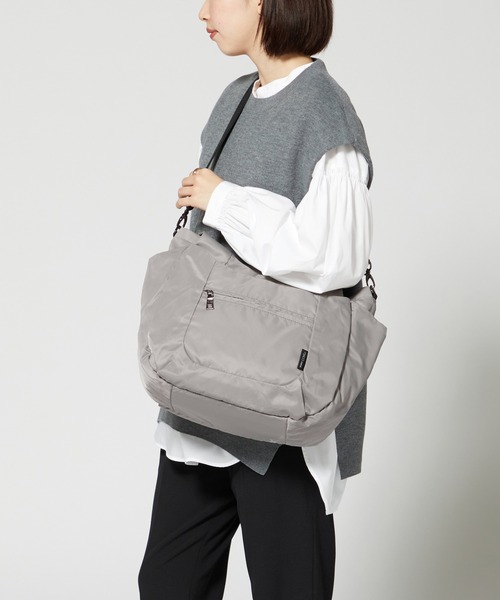 Y'SACCS(イザック)の「【Y’SACCS vous et】ラウンド2WAYトート(トートバッグ・レディース・カーキ/ブラック/マスタード/グレー/ライトグレー/ライトピンク/ライトブルー/グリーン・FREE)」の14枚目の写真