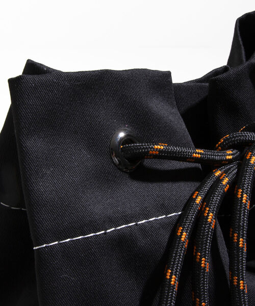 UNIVERSAL OVERALL（ユニバーサルオーバーオール）の「【UNIVERSAL OVERALL/ユニバーサルオーバーオール】TCワンショルビッグポーチ UVO-154（ショルダーバッグ・レディース・ブラック/ベージュ・FREE）」の14枚目の写真