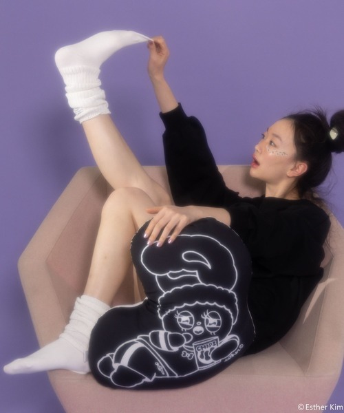 Heather(ヘザー)の「Esther Kim×Heather ロゴ刺繍SOX 184618(ソックス/靴下・レディース・オフホワイト/ブラック・ONE SIZE)」の6枚目の写真