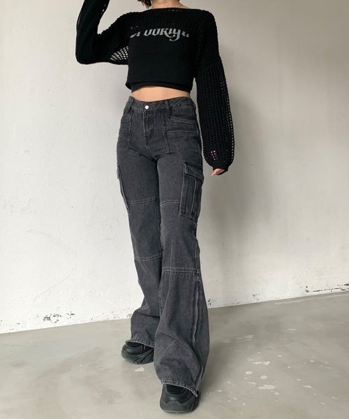 SHAGGIE(シャギー)の「デニムフレアカーゴパンツ(デニムパンツ・レディース・ブラック/ブルー/ネイビー・SMALL/MEDIUM)」の8枚目の写真