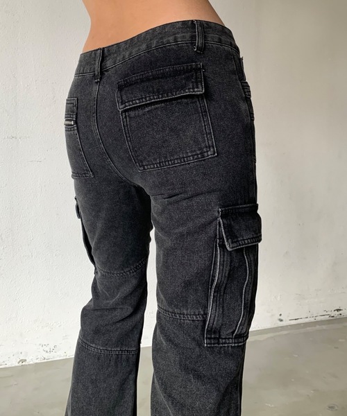 SHAGGIE(シャギー)の「デニムフレアカーゴパンツ(デニムパンツ・レディース・ブラック/ブルー/ネイビー・SMALL/MEDIUM)」の21枚目の写真