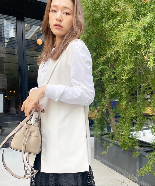 StyleSea（スタイルシー）の「サイドオープンベスト（ベスト・レディース・ブラック/アイボリー/ベージュ・MEDIUM）」の6枚目の写真