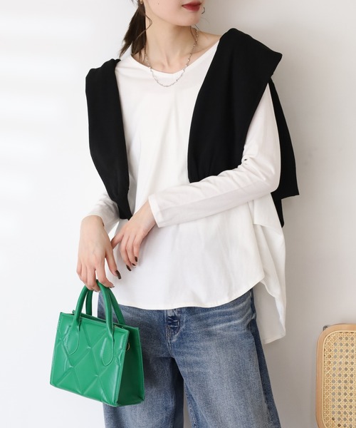 atONE(アットワン)の「atONE 脇タックVネック長袖カットソー(Tシャツ/カットソー・レディース・ブラック/カーキ/オフホワイト/ライトベージュ・M-L/4L~5L/LL~3L)」の15枚目の写真