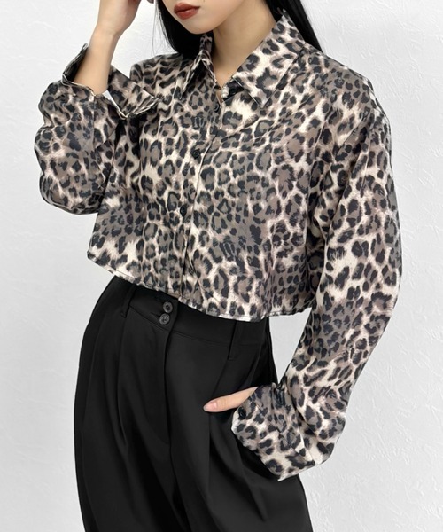 LVEU.(ラブユ.)の「Pattern cropped shirt / パターンクロップドシャツ(シャツ/ブラウス・レディース・レオパード/ゼブラ・FREE)」の2枚目の写真