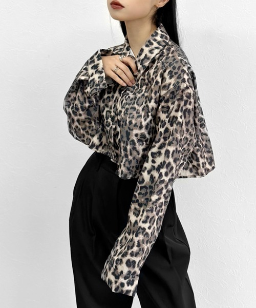 LVEU.(ラブユ.)の「Pattern cropped shirt / パターンクロップドシャツ(シャツ/ブラウス・レディース・レオパード/ゼブラ・FREE)」の5枚目の写真