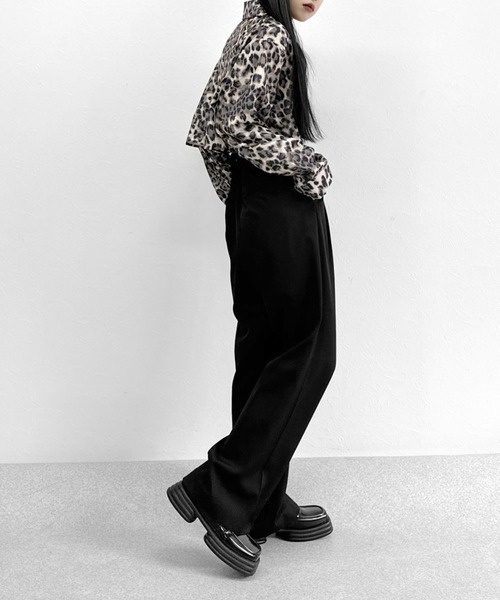 LVEU.(ラブユ.)の「Pattern cropped shirt / パターンクロップドシャツ(シャツ/ブラウス・レディース・レオパード/ゼブラ・FREE)」の10枚目の写真