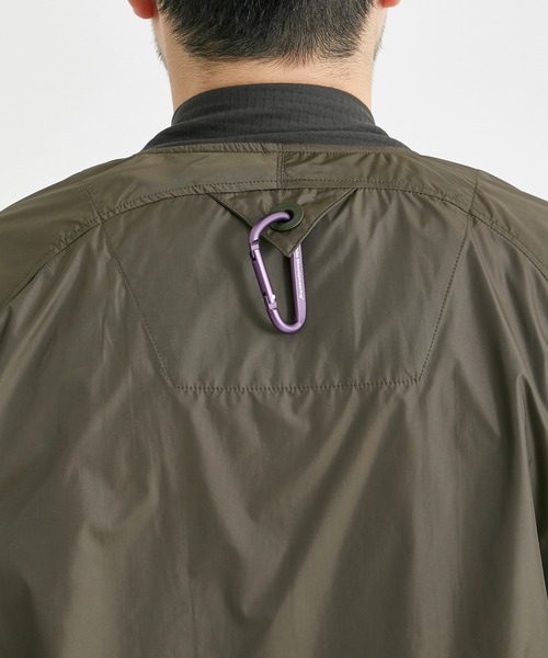 WHITE MOUNTAINEERING（ホワイトマウンテニアリング）の「【White Mountaineering / ホワイトマウンテニアリング】NYLON MA-1 JACKET/ナイロンMA-1ジャケット（MA-1・メンズ・ブラック/カーキ・1/2）」の7枚目の写真