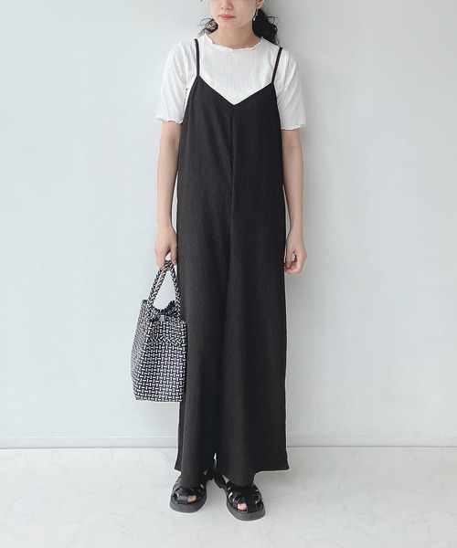 AS KNOW AS plus(アズノゥアズプラス)の「○楊柳サロペットとリブTシャツ セット(サロペット/オーバーオール・レディース・ブラック/ベージュ/チェック・FREE)」の1枚目の写真