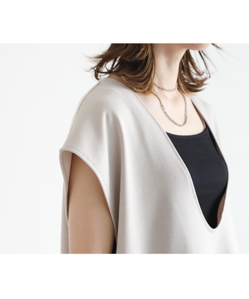 reca（レカ）の「深Vネックベスト（ベスト・レディース・グレイッシュベージュ/ブラック/オレンジ・FREE）」の13枚目の写真