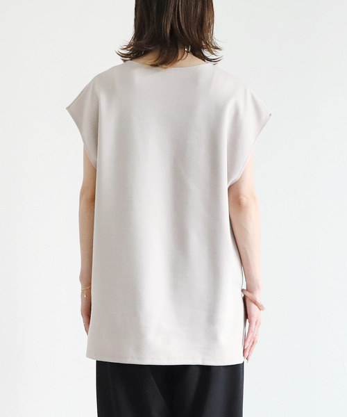 reca（レカ）の「深Vネックベスト（ベスト・レディース・グレイッシュベージュ/ブラック/オレンジ・FREE）」の6枚目の写真