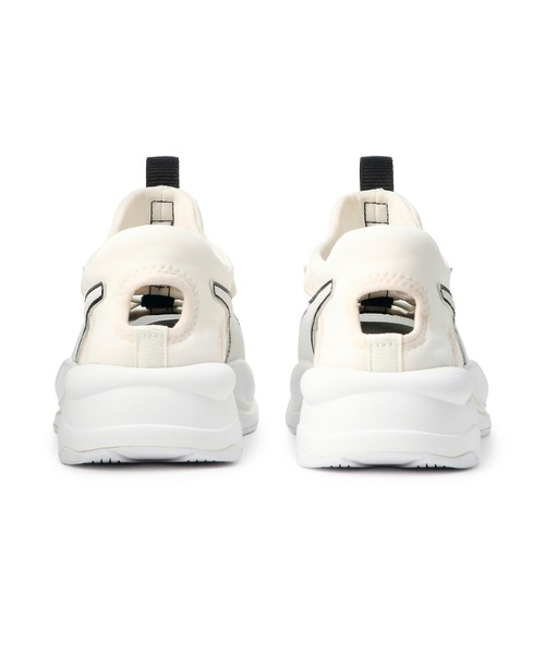 PUMA（プーマ）の「PUMA プーマ ウィメンズ RS カーブ ミュール スニーカー（スニーカー・レディース・シルバーグレー/オフホワイト・22.0cm/25.5cm/24.5cm/23.5cm/26.0cm/22.5cm/23.0cm/25.0cm/24.0cm）」の5枚目の写真
