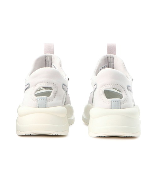 PUMA（プーマ）の「PUMA プーマ ウィメンズ RS カーブ ミュール スニーカー（スニーカー・レディース・シルバーグレー/オフホワイト・22.0cm/25.5cm/24.5cm/23.5cm/26.0cm/22.5cm/23.0cm/25.0cm/24.0cm）」の17枚目の写真