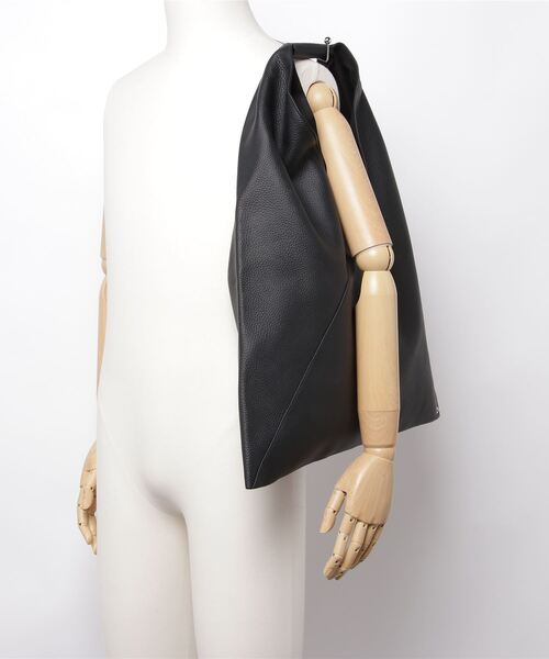 MM6 Maison Margiela（ｴﾑｴﾑｼｯｸｽ ﾒｿﾞﾝ ﾏﾙｼﾞｪﾗ）の「MM6 CLASSIC JAPANESE HANDBAG（ハンドバッグ・レディース・ブラック・FREE）」の6枚目の写真