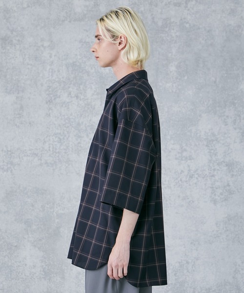 PUBLIC TOKYO（パブリックトウキョウ）の「TWチェックリラックスオーバーシャツ（シャツ/ブラウス・メンズ・ベージュ/ネイビー・1/2）」の11枚目の写真