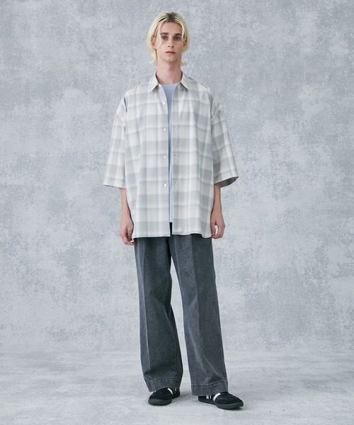 PUBLIC TOKYO（パブリックトウキョウ）の「TWチェックリラックスオーバーシャツ（シャツ/ブラウス・メンズ・ベージュ/ネイビー・1/2）」の12枚目の写真