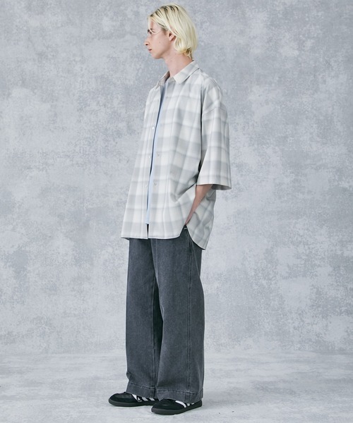 PUBLIC TOKYO（パブリックトウキョウ）の「TWチェックリラックスオーバーシャツ（シャツ/ブラウス・メンズ・ベージュ/ネイビー・1/2）」の7枚目の写真