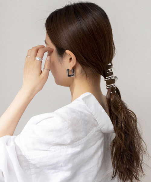 NOLLEY’S Sophi（ノーリーズソフィ）の「ラセンメタルクリップ（バレッタ/ヘアクリップ・レディース・ゴールド/シルバー・FREE）」の10枚目の写真