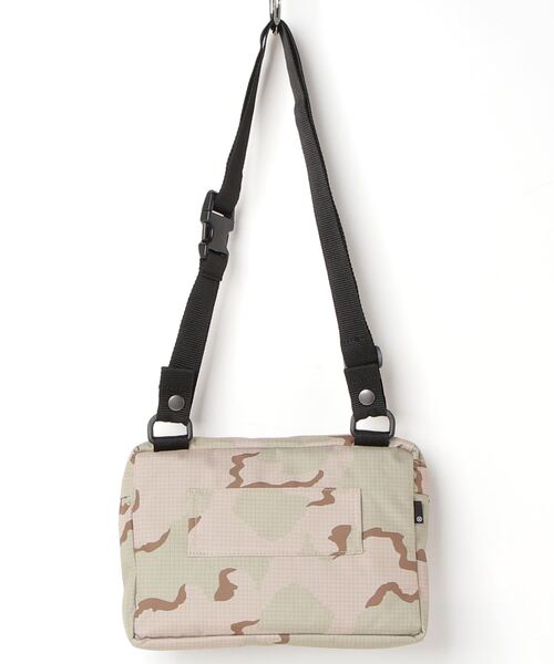 EASTPAK（イーストパック ）の「EASTPAK×UNDERCOVER(イーストパック×アンダーカバー) UNDERCOVER CROSSBODY UC Beige Camo（ショルダーバッグ・メンズ・ベージュ・F）」の2枚目の写真