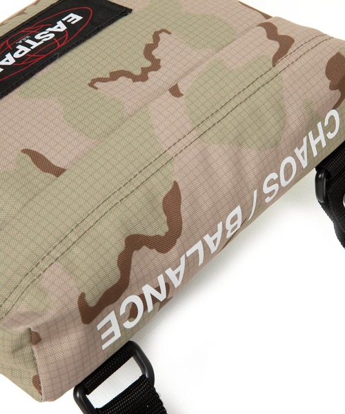 EASTPAK（イーストパック ）の「EASTPAK×UNDERCOVER(イーストパック×アンダーカバー) UNDERCOVER CROSSBODY UC Beige Camo（ショルダーバッグ・メンズ・ベージュ・F）」の9枚目の写真