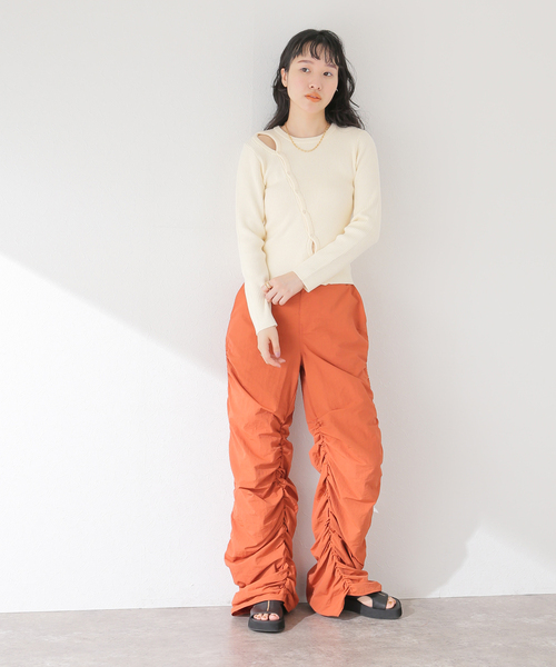 ANNA SUI NYC（アナ スイ エヌ ワイ シー）の「【ANNA SUI NYC/ アナスイエヌワイシー】リブニットトップス（ニット/セーター・レディース・ブラック/ホワイト・MEDIUM/LARGE）」の7枚目の写真