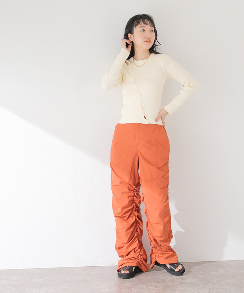 ANNA SUI NYC（アナ スイ エヌ ワイ シー）の「【ANNA SUI NYC/ アナスイエヌワイシー】リブニットトップス（ニット/セーター・レディース・ブラック/ホワイト・MEDIUM/LARGE）」の8枚目の写真