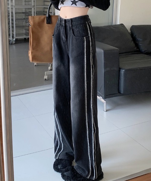 DIAVEL（ディアベル）の「サイドフリンジワイドデニムパンツ（デニムパンツ・レディース・ブルー/ブラック・S/M/L）」の19枚目の写真