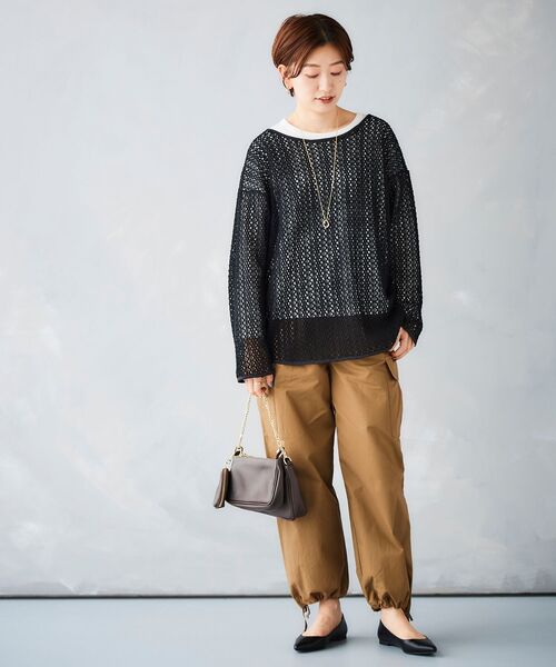 le.coeur blanc（ルクールブラン）の「コットンツイル2wayカーゴパンツ（カーゴパンツ・レディース・ブラック/ブラウン・38/36）」の5枚目の写真