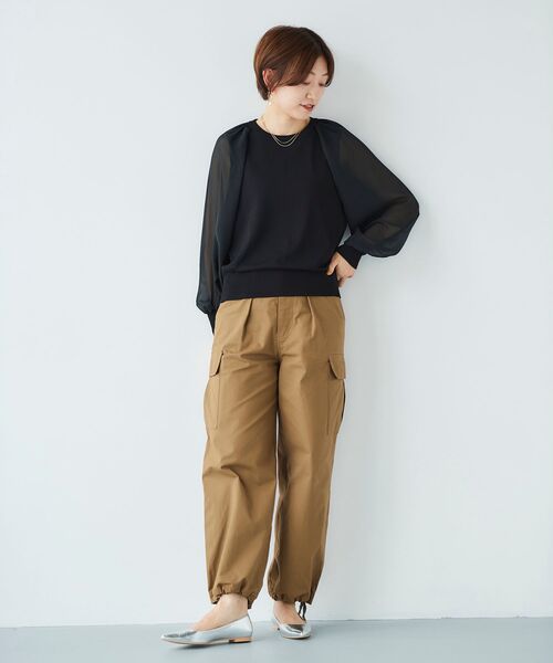 le.coeur blanc（ルクールブラン）の「コットンツイル2wayカーゴパンツ（カーゴパンツ・レディース・ブラック/ブラウン・38/36）」の8枚目の写真