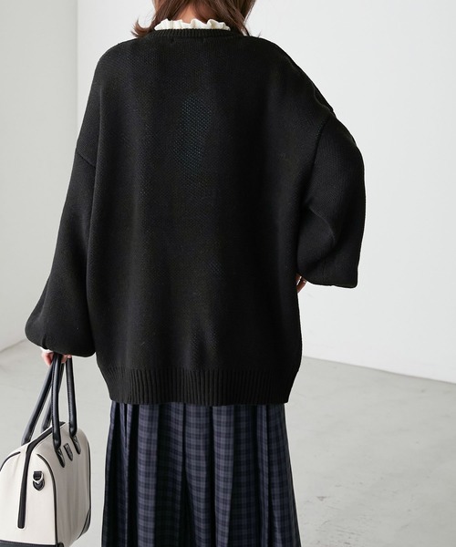 BONLECILL(ボンルシール)の「ユリ柄ジャガード BIGシルエットニットプルオーバー(ニット/セーター・レディース・アイボリー/ブラック/ブルー・FREE)」の14枚目の写真