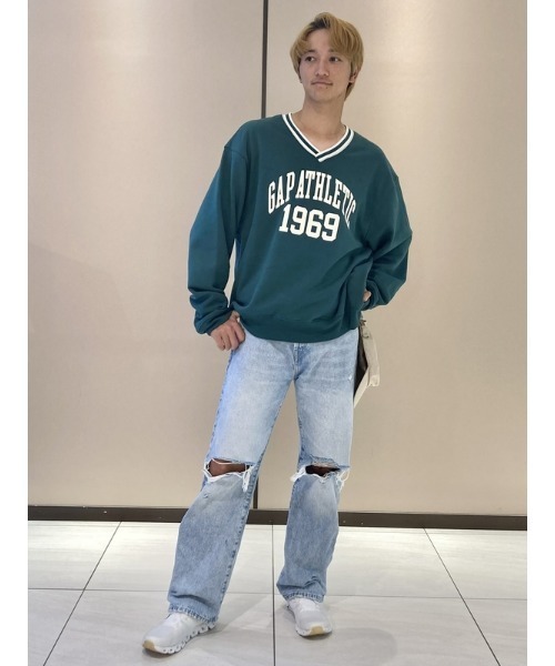 GAP（ギャップ）の「GAP "ATHLETIC" アーチロゴ スウェット・トレーナー(ユニセックス)（スウェット・メンズ・レッド/ブラウン/グリーン/ネイビー・L/XS/M/S/XL）」の21枚目の写真
