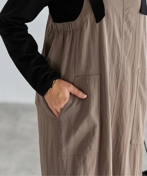 each(イーチ)の「ミリタリージャンパースカート(ジャンパースカート・レディース・ダークグリーン/ブラック/ライトグレー・FREE)」の10枚目の写真